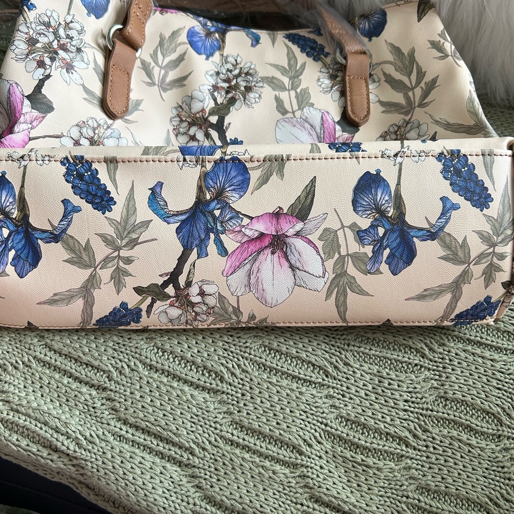 NWT MultiSac Pastel Medium Floral Cream Tote Bag with Tan Straps - Picture 9 of 12